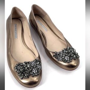 EUC Vera Wang Lavender LUNA all Leather flats Hidden  wedge GOLD-Pewter Crystal